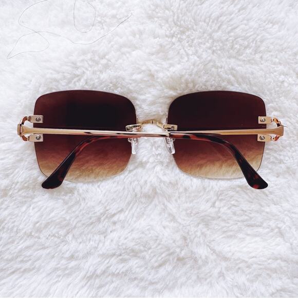 Laurel Clear Brown Rimless Sleek Sunglasses - Picture 10 of 10